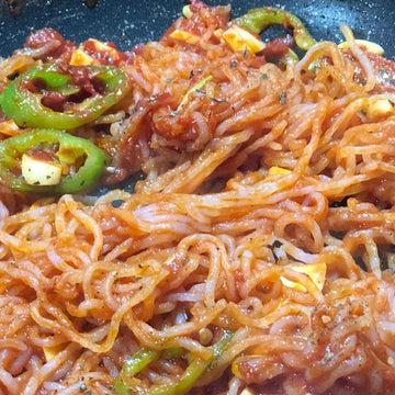 סקיני ספגטי ברוטב אדום