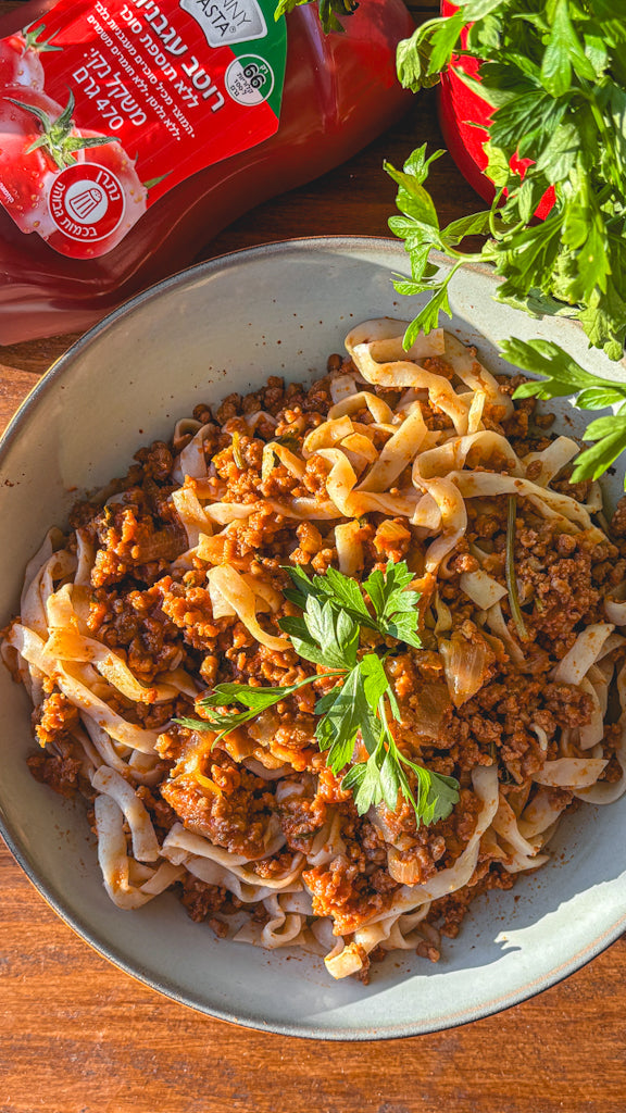 סקיני פסטה ברוטב בולונז מזין ודל קלוריות