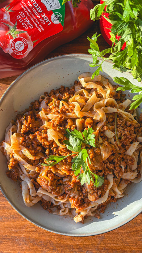 סקיני פסטה ברוטב בולונז מזין ודל קלוריות